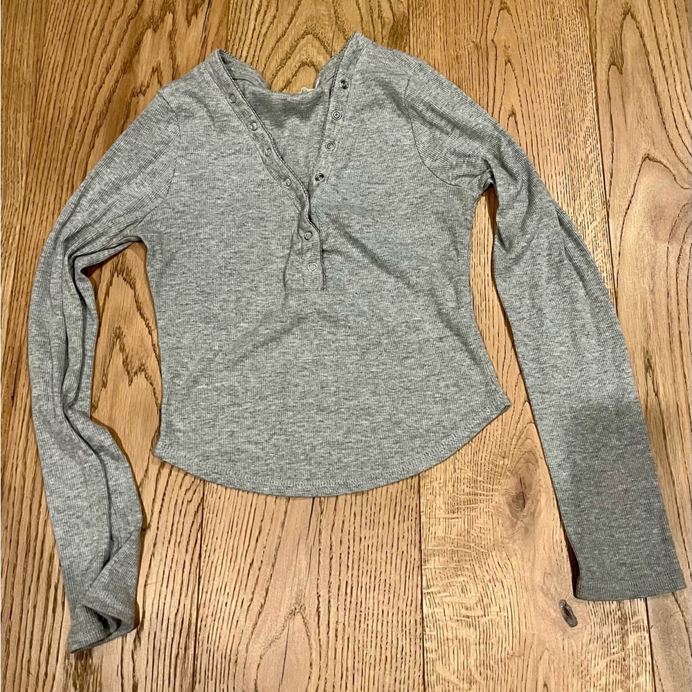 Heart Hips Heather Gray Long Sleeve Top